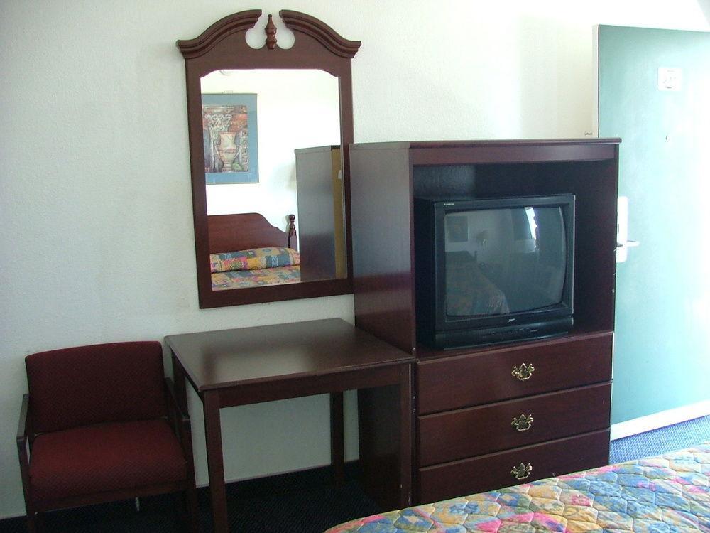 American Budget Inn And Suites-Modesto Exteriör bild