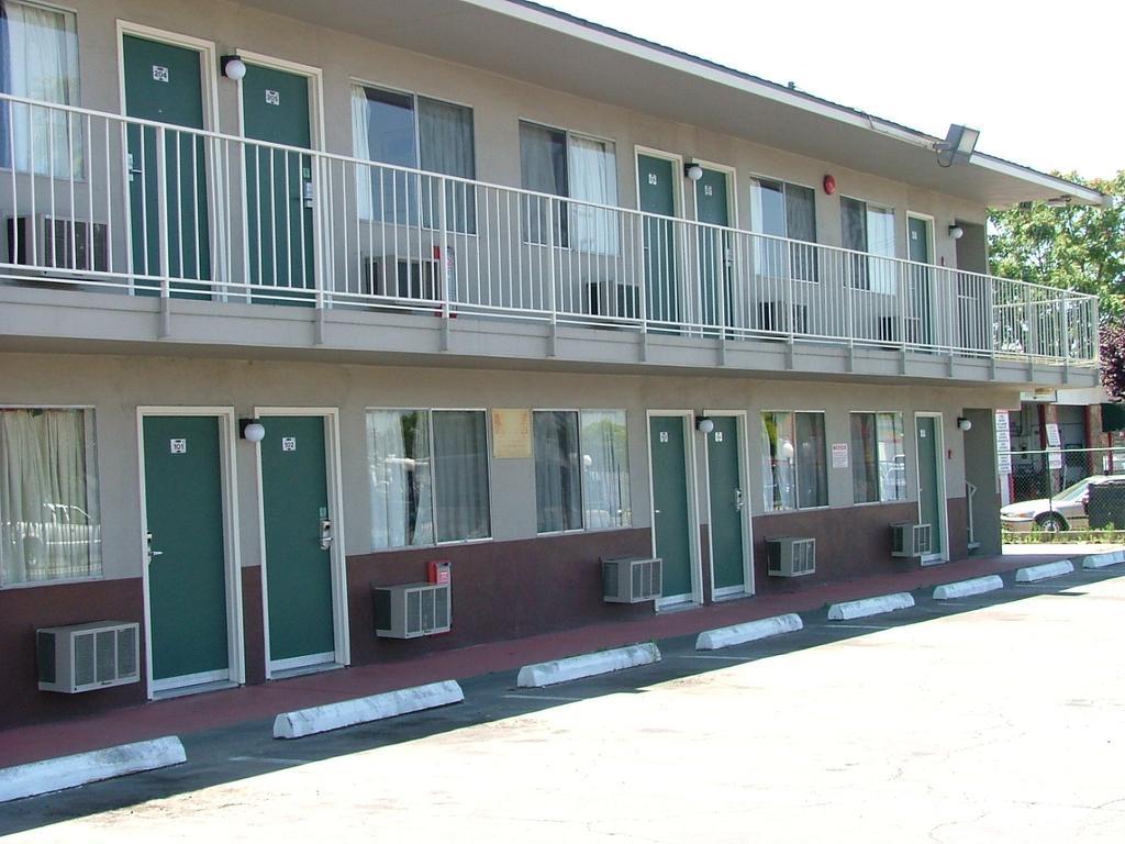 American Budget Inn And Suites-Modesto Exteriör bild